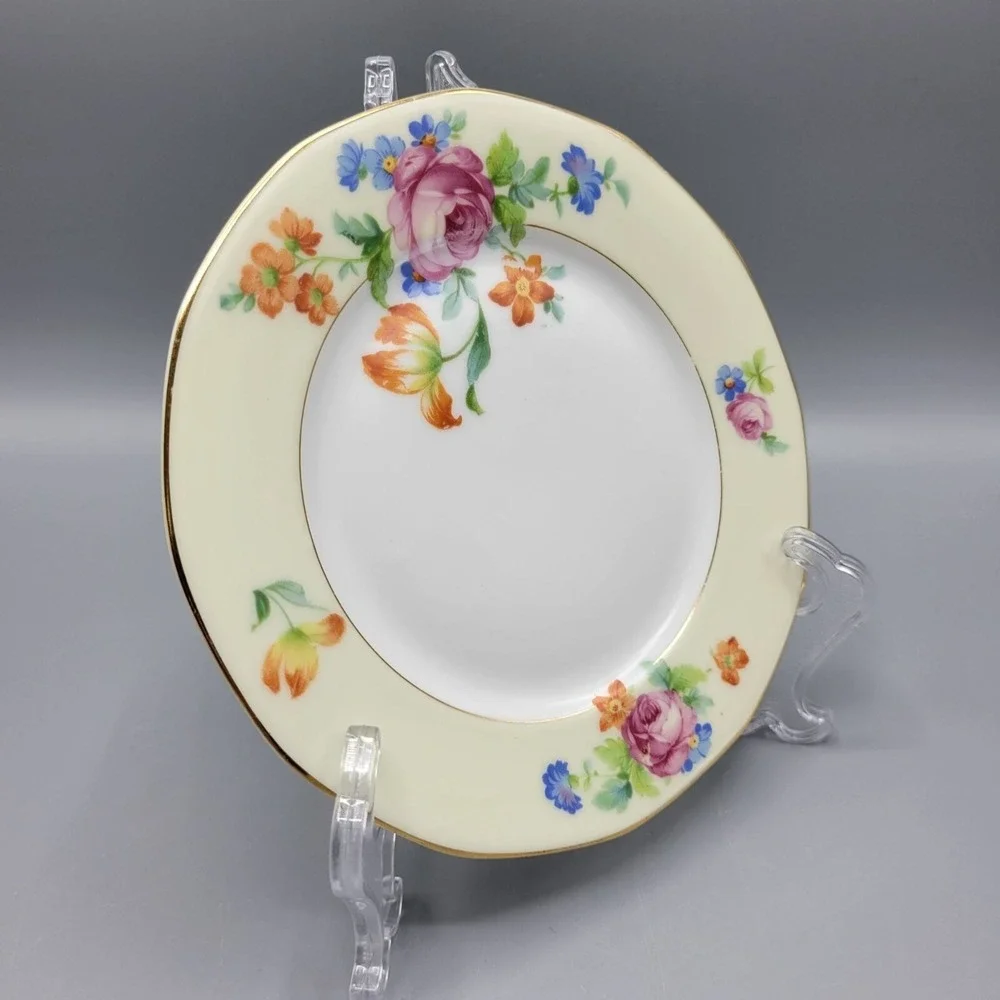 Vtg TK Thuny Czechoslovakia Lexington Floral 4 Dessert Plates Gold Trim 7.5